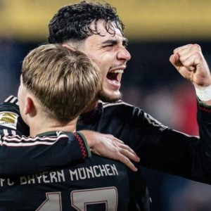 游戏直播-帕夫洛维奇：我从未考虑过离开拜仁；经常告诉卡尔要继续努力